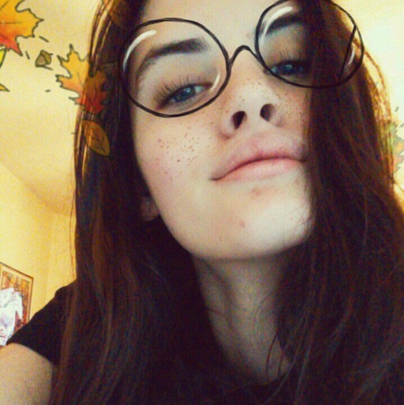 Meet your Posher, Lizzy - Picture 1 of 1